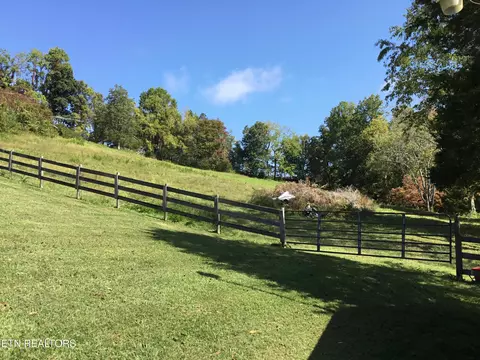 593 River Road Rd, Harrogate, TN 37752 photo 28