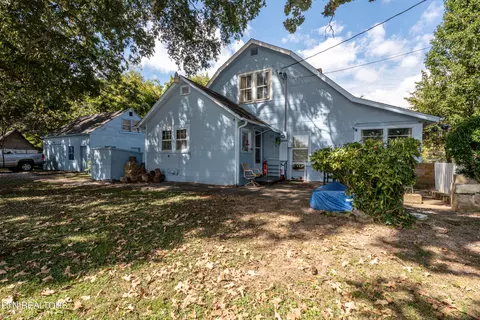 1801 Woodson Dr, Knoxville, TN 37920