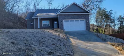 174 Flagstone Way, Clinton, TN 37716