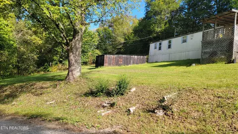 130 Sharp Ln, Tazewell, TN 37879