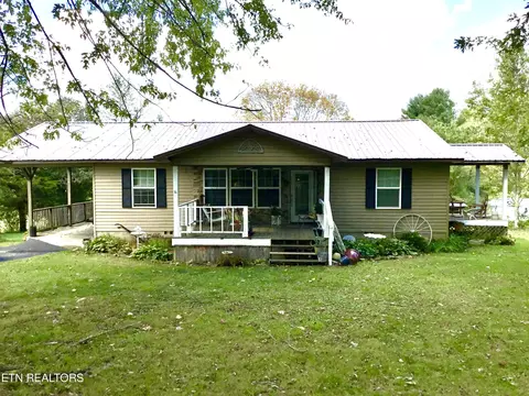 656 Back Valley Rd, Speedwell, TN 37870