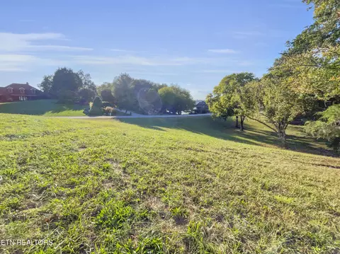 23 Indian Shadows Drive, Maryville, TN 37801
