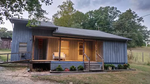 2259 White Wing Road Rd, Lenoir City, TN 37771