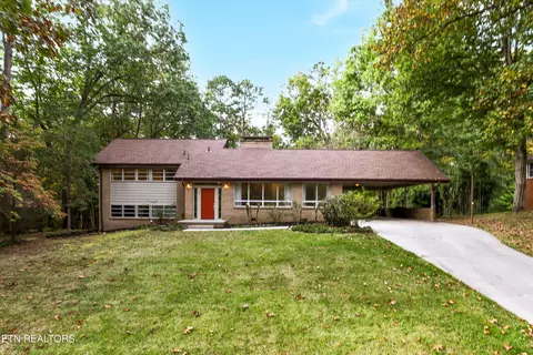 108 Wood Ridge Ln, Oak Ridge, TN 37830