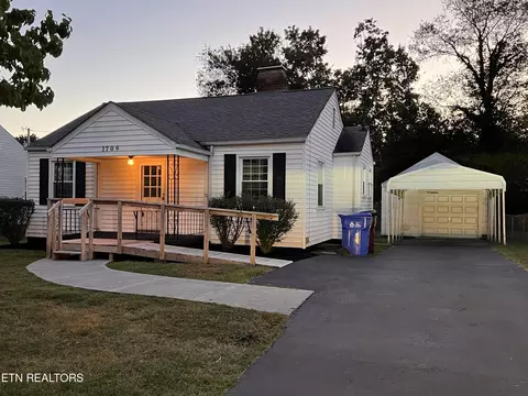 1709 N Wright Rd, Alcoa, TN 37701 photo 3