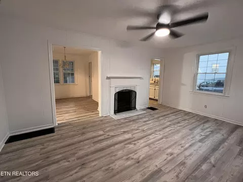 1709 N Wright Rd, Alcoa, TN 37701 photo 4