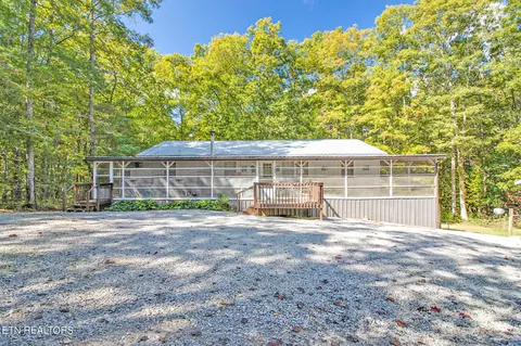 388 Dewey Burke Rd, Jamestown, TN 38556