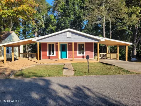 219 Barnes Ave, Maryville, TN 37803