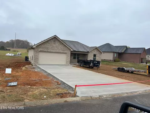 111 Huntington Blvd, Madisonville, TN 37354
