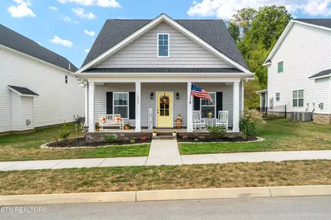 115 Boysenberry Dr, Oak Ridge, TN 37830