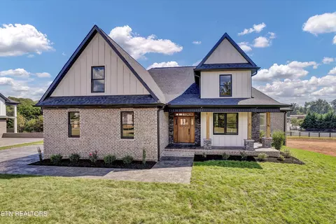 12178 Fredericksburg Blvd, Knoxville, TN 37922