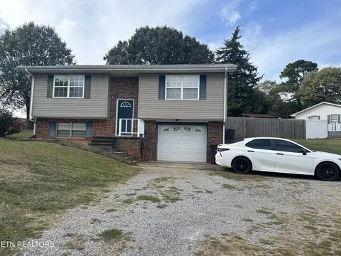 235 Oak Grove Rd, Madisonville, TN 37354