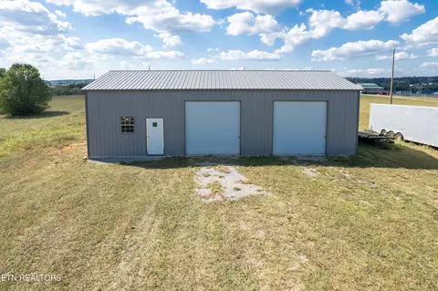 256 Christianburg Rd, Sweetwater, TN 37874