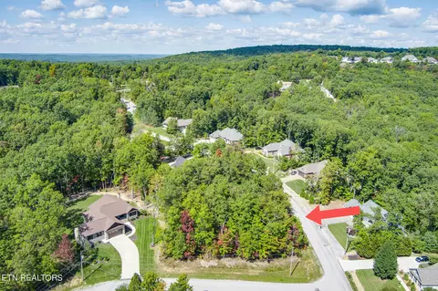 40 Kingsbury Cir, Crossville, TN 38558