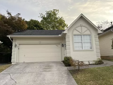 1649 Chenoweth Cir, Knoxville, TN 37909