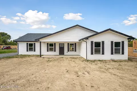 260 Center Grove Cir, Gainesboro, TN 38562