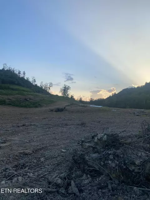 Newport Rd, Robbins, TN 37852