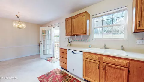Kitchen - 7525 Wilderness Path Rd, Corryton, TN 37721 photo 3 of 3
