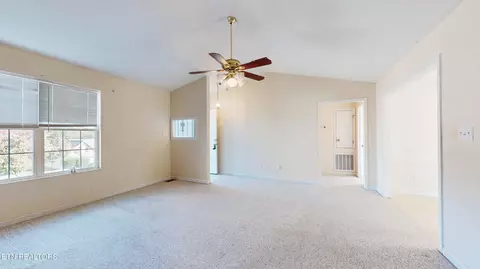 Living - 7525 Wilderness Path Rd, Corryton, TN 37721 photo 3 of 3