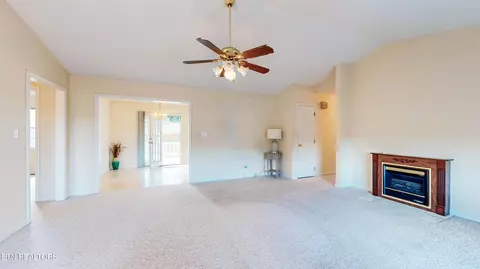 Living - 7525 Wilderness Path Rd, Corryton, TN 37721 photo 1 of 3