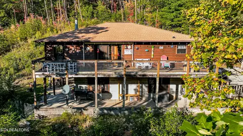 1036 Old Bald River Rd, Tellico Plains, TN 37385