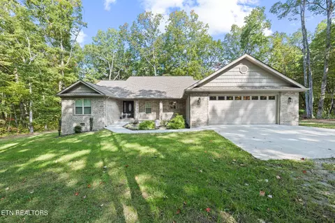 522 Cumberland Cove Rd, Monterey, TN 38574
