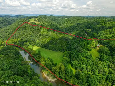 272 Gilpin Ln, Harrogate, TN 37752