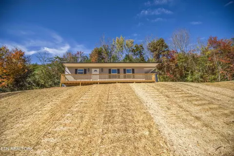 219 Offutt Rd, Clinton, TN 37716 photo 6