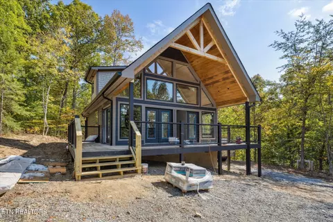 2937 Bear Mountain Lane Ln, Sevierville, TN 37876