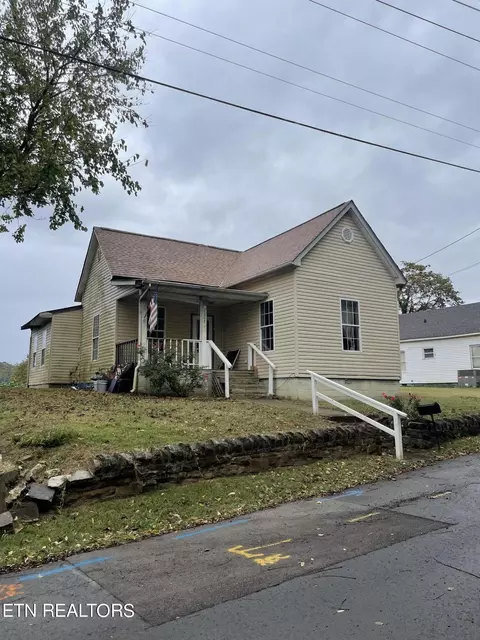 1007 Ford Pl, Knoxville, TN 37920