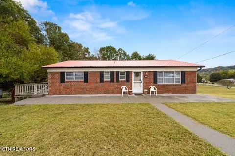 126 Mallicoat Ln, Bean Station, TN 37708