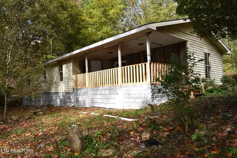 220 Harbor Rd, Tazewell, TN 37879