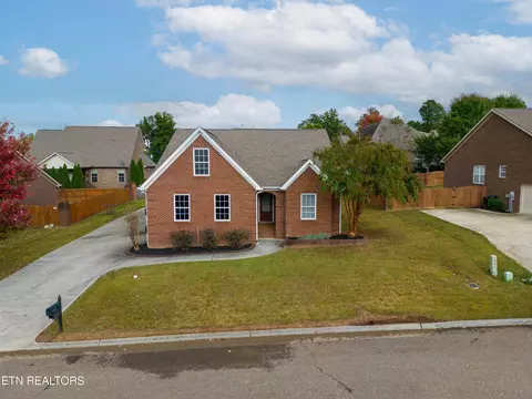 1728 Apple Grove Ln, Knoxville, TN 37922