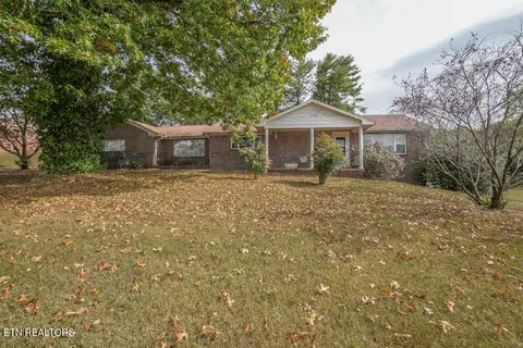 1123 Scenic Hill Dr, Louisville, TN 37777