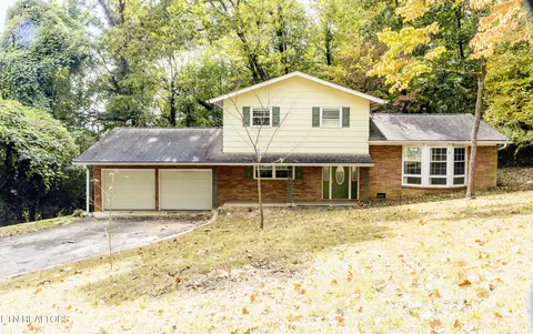 203 Michigan Ave, Oak Ridge, TN 37830