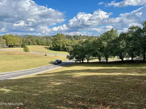 Autumn Lane, Kodak, TN 37764