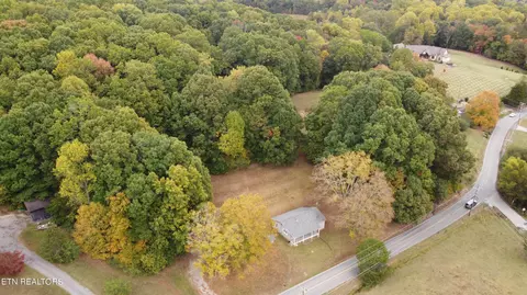 7910 Greenwell Rd, Knoxville, TN 37938