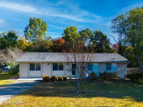 7337 Meadowbrook Cir, Knoxville, TN 37918