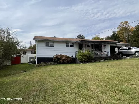188 Moonview Dr, La Follette, TN 37766