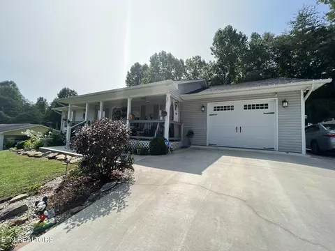 142 E Cumberland Ln, Speedwell, TN 37870