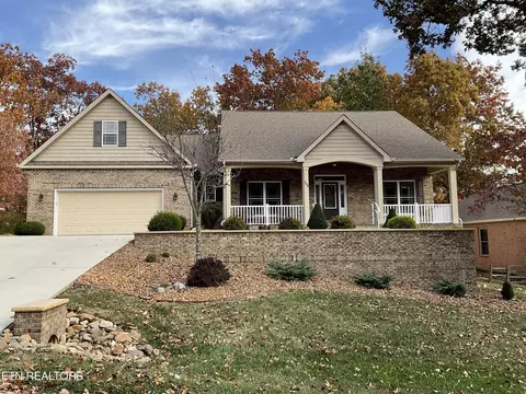 103 Cathedral Dr, Crossville, TN 38558
