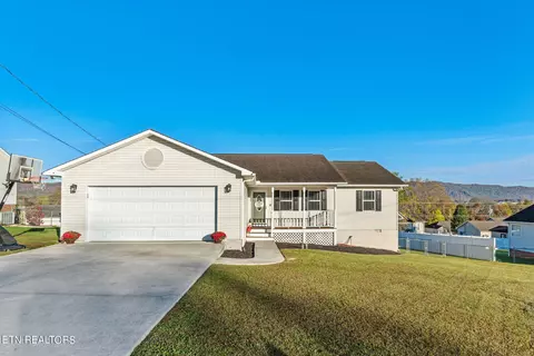 342 Clover Cir, Jacksboro, TN 37757