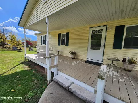 1830 Giles Hollow Rd, Rose Hill, VA 24281 photo 6