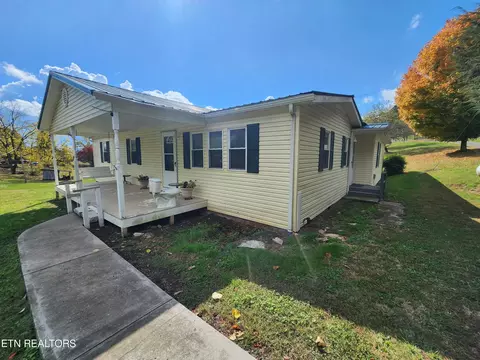 1830 Giles Hollow Rd, Rose Hill, VA 24281 photo 4