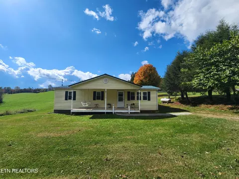 1830 Giles Hollow Rd, Rose Hill, VA 24281