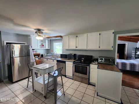 1830 Giles Hollow Rd, Rose Hill, VA 24281 photo 13