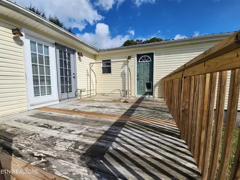 1830 Giles Hollow Rd, Rose Hill, VA 24281 photo 8