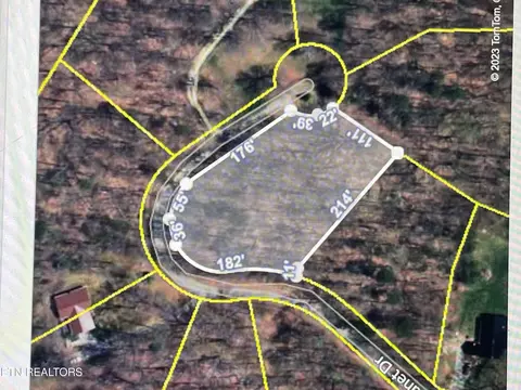 Janet Drive, Sneedville, TN 37869