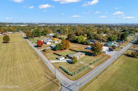 635 County Farm Rd, Friendsville, TN 37737