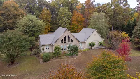 1689 Cherry Brk, Dandridge, TN 37725